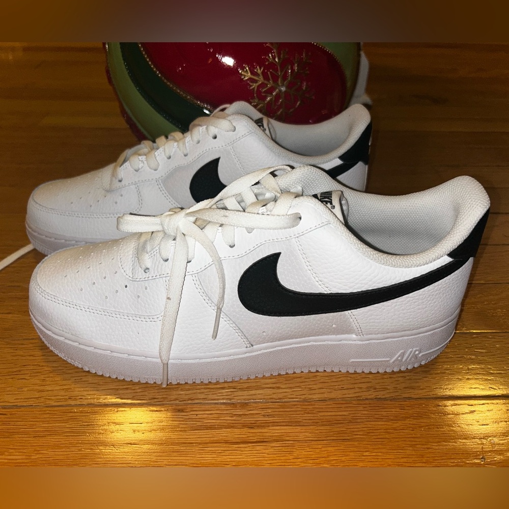 NEW Men’s NIKE AIR FORCE 1 ‘07